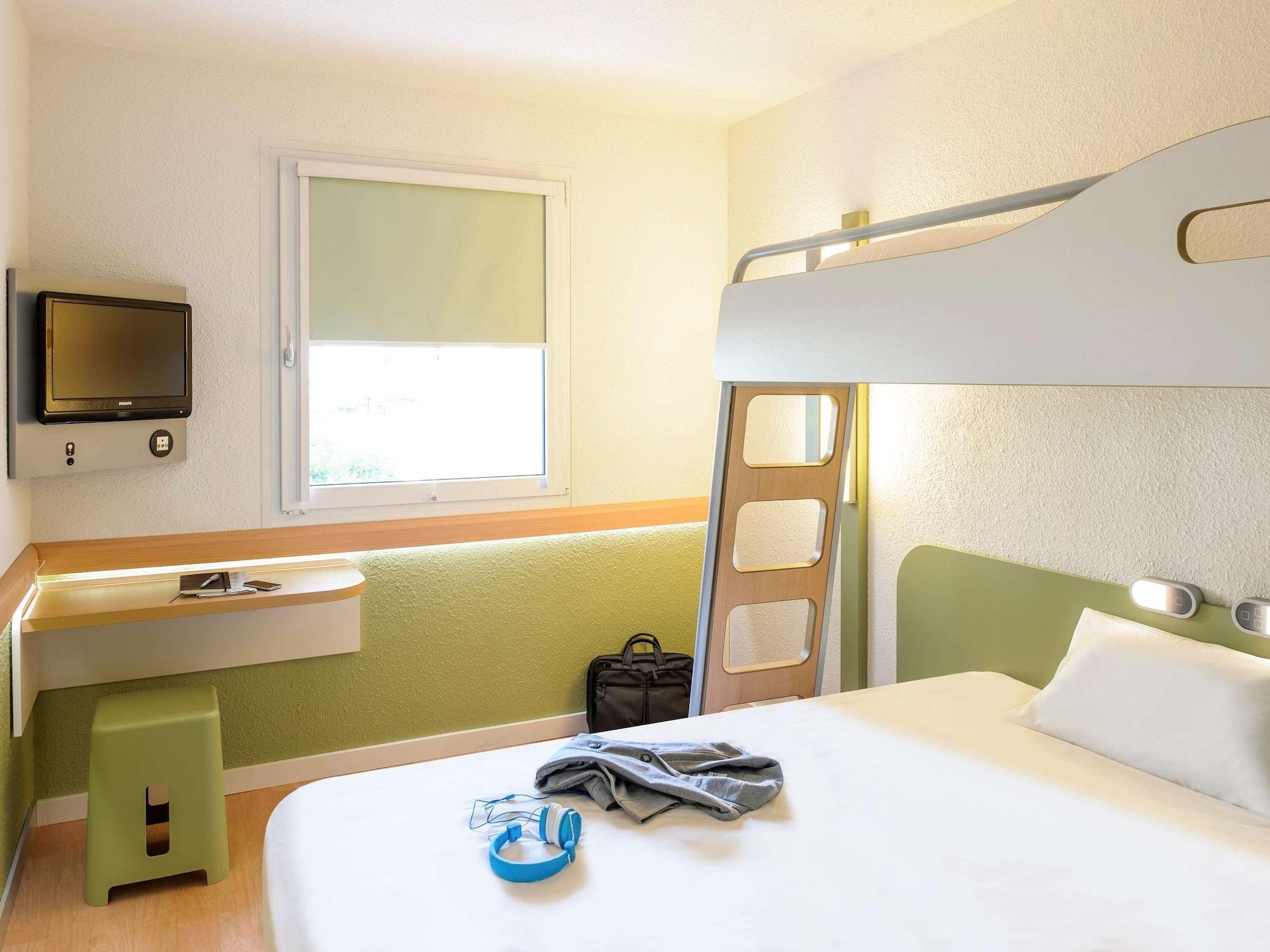 Ibis Budget Bergerac Bagian luar foto