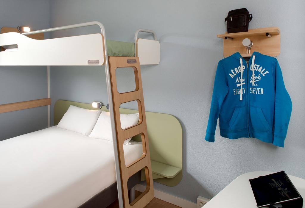 Ibis Budget Bergerac Bagian luar foto